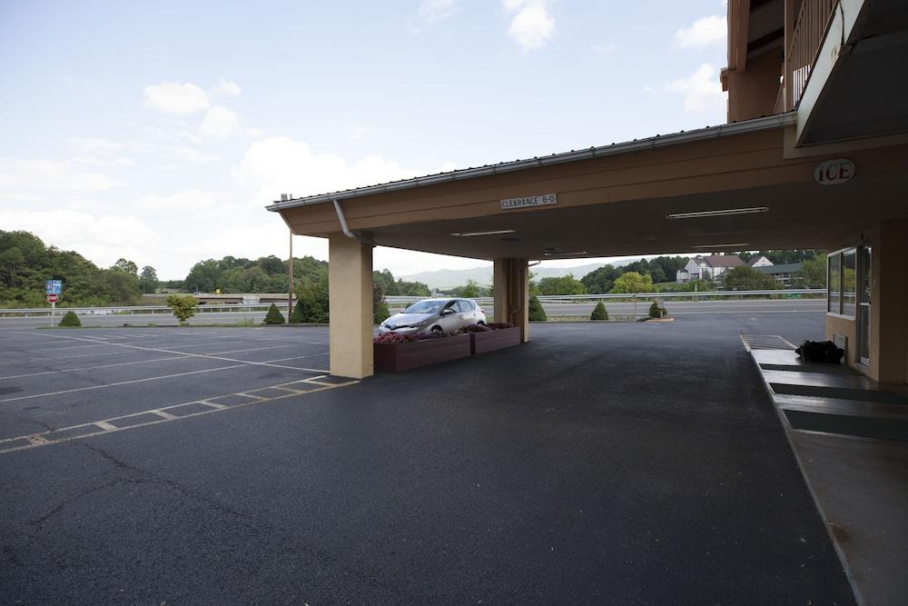 Econo Lodge Wytheville Esterno foto