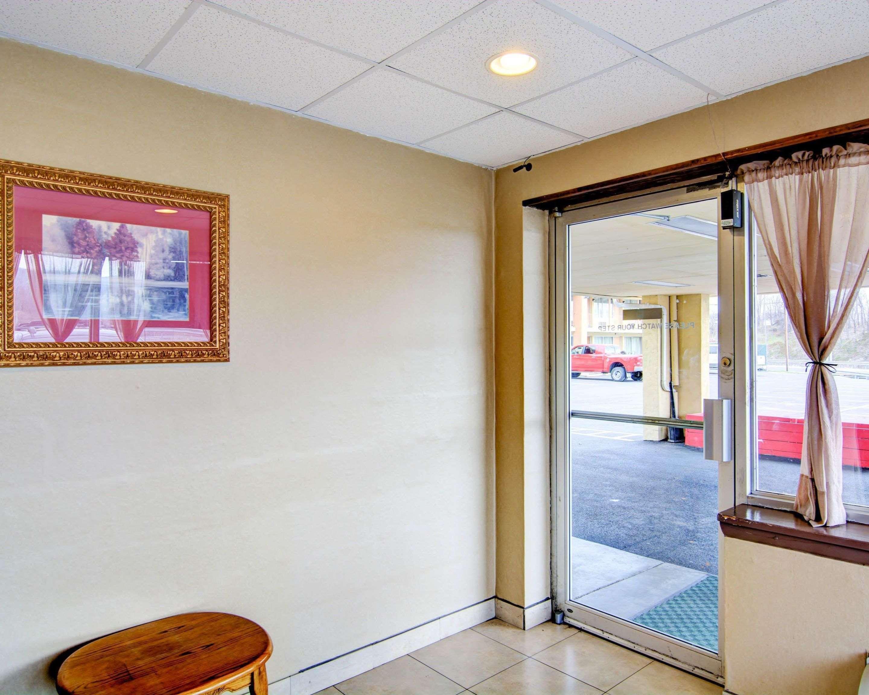 Econo Lodge Wytheville Esterno foto
