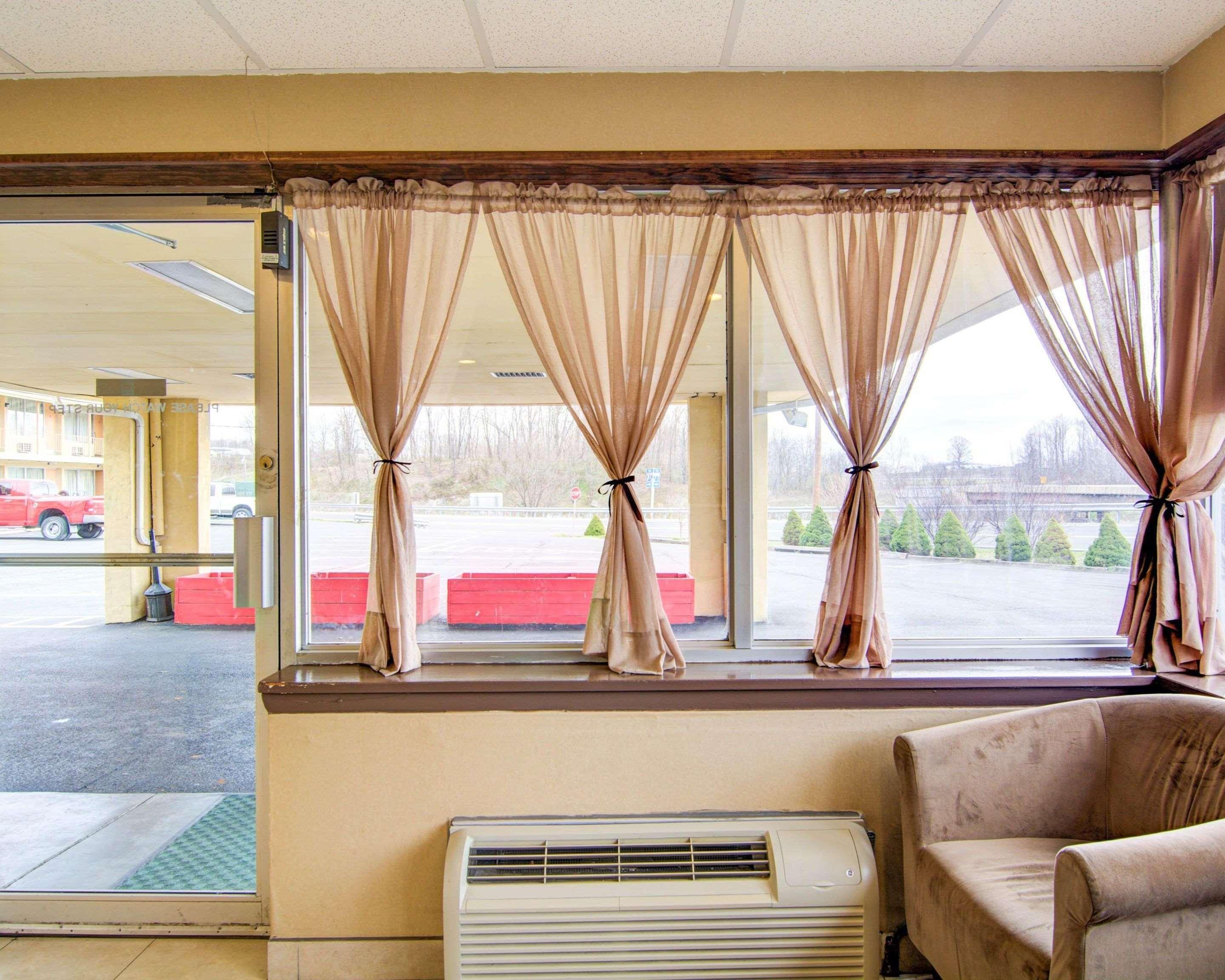 Econo Lodge Wytheville Esterno foto