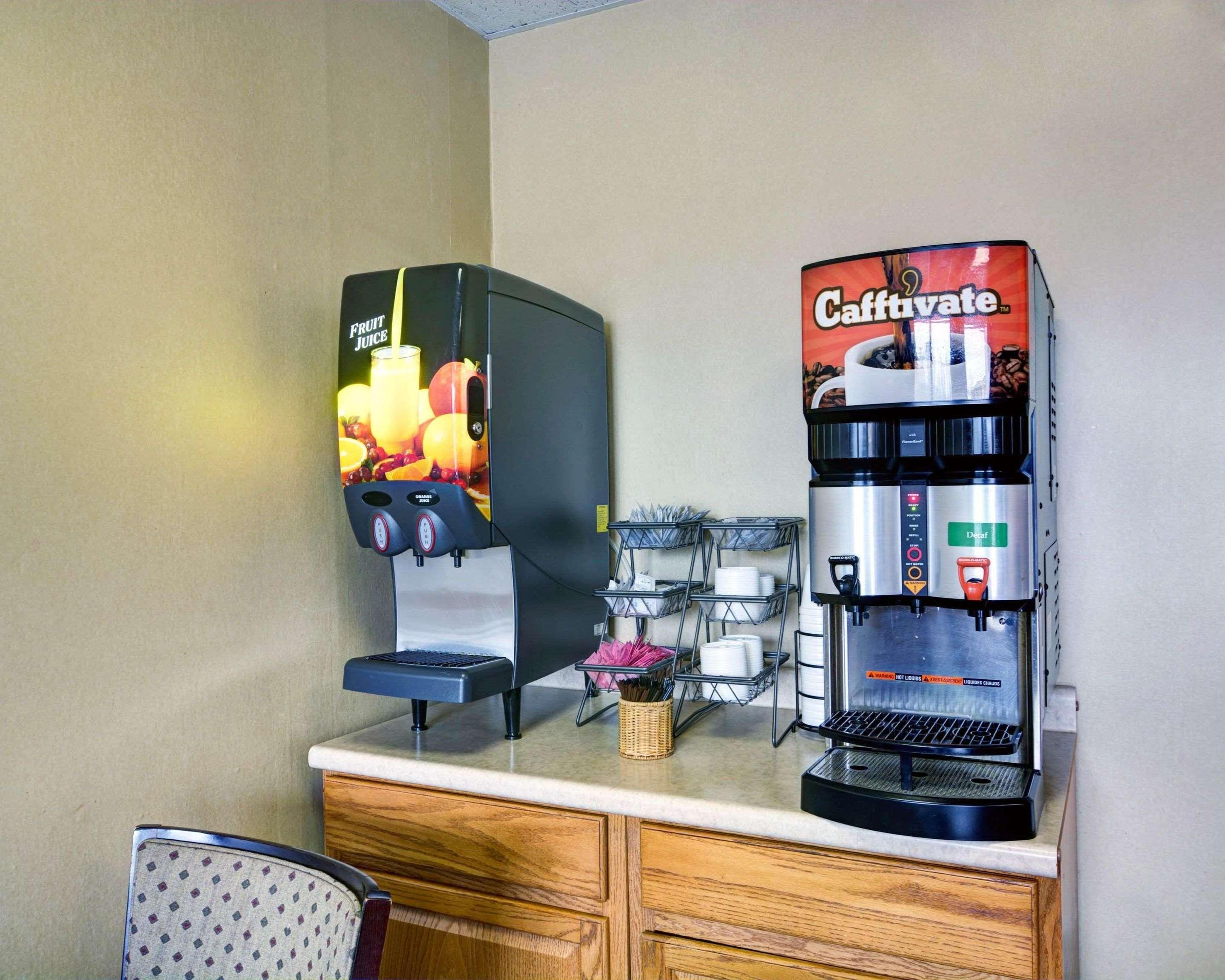 Econo Lodge Wytheville Esterno foto