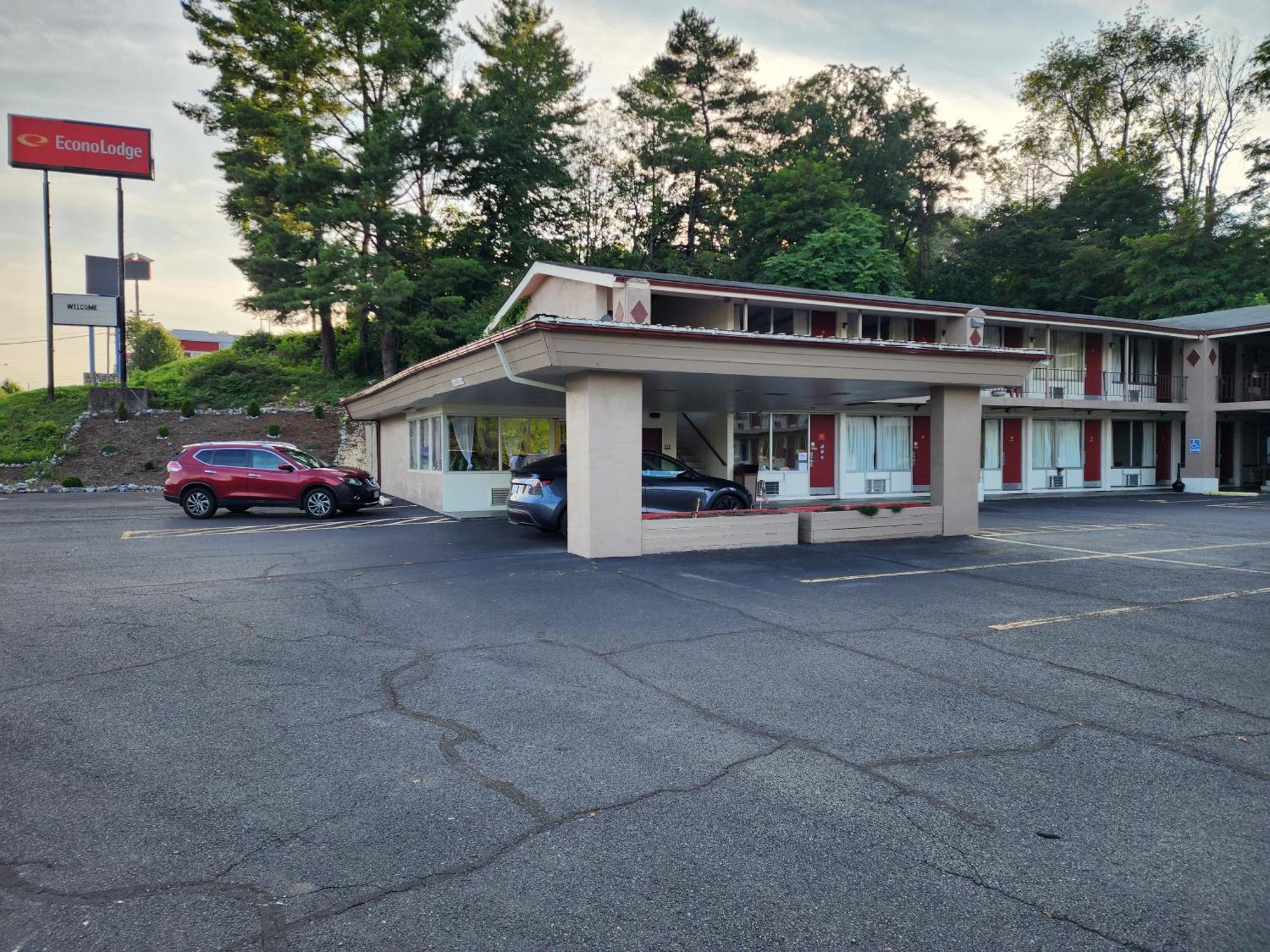 Econo Lodge Wytheville Esterno foto