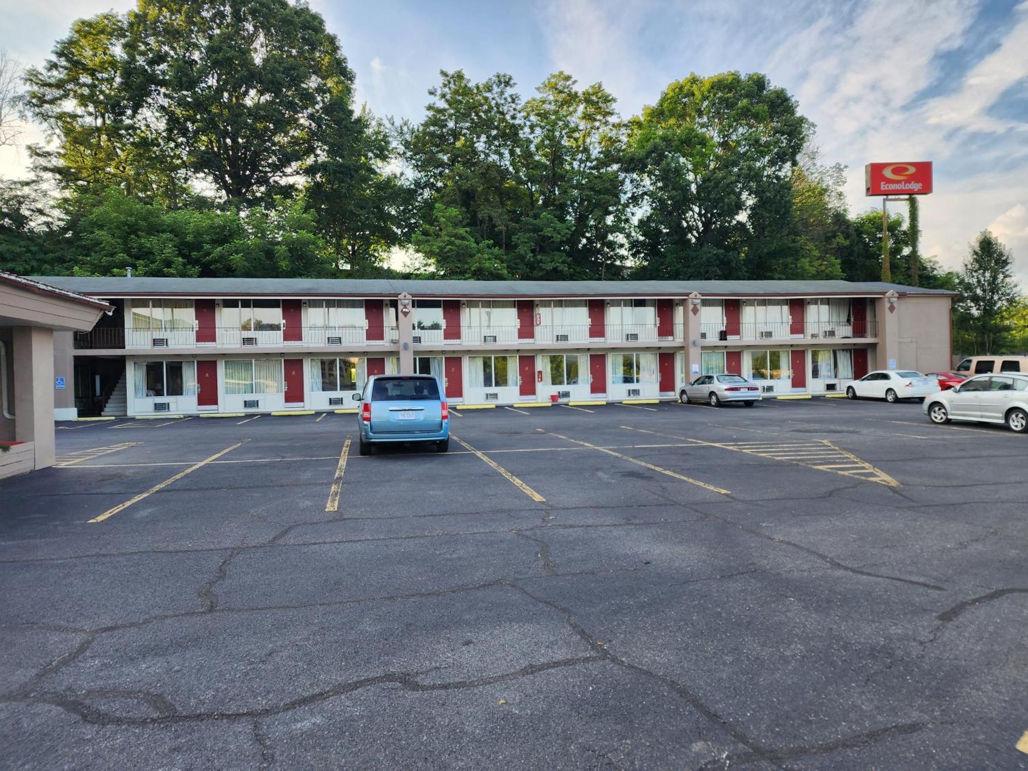 Econo Lodge Wytheville Esterno foto