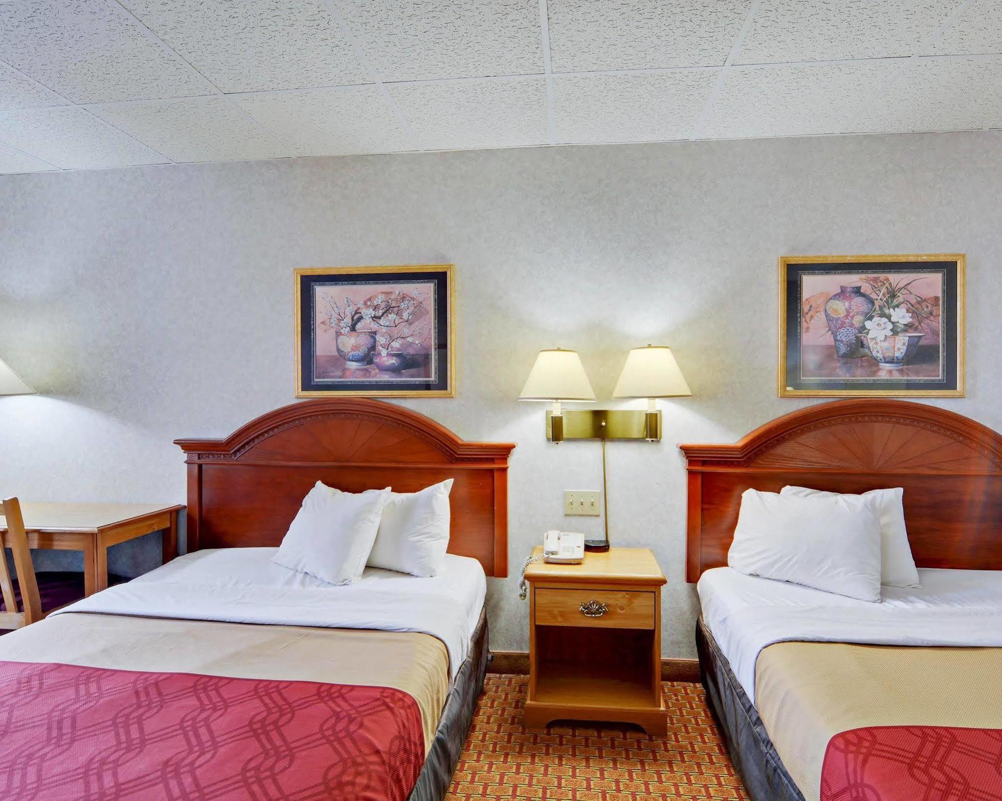 Econo Lodge Wytheville Esterno foto