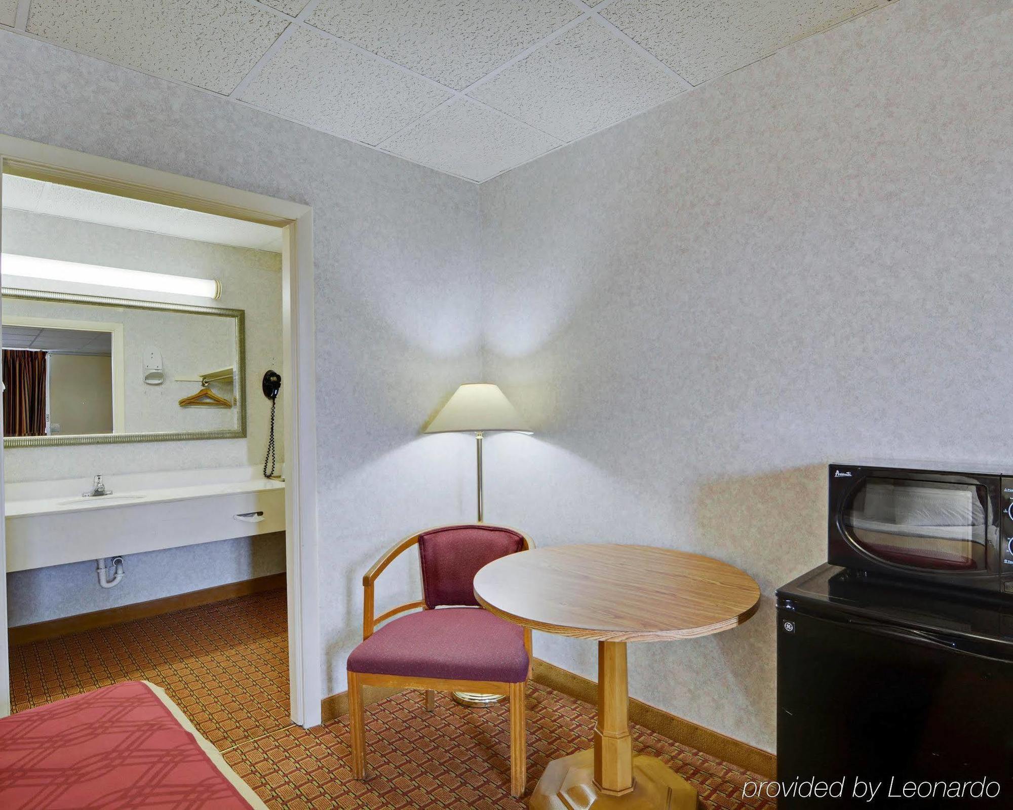 Econo Lodge Wytheville Esterno foto